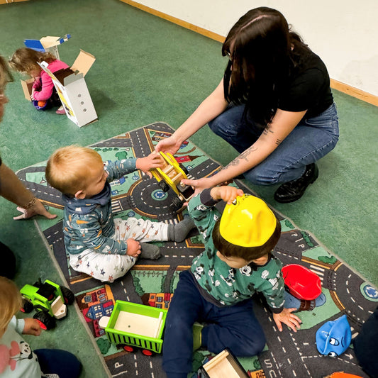 Amphenol-Air LB spendet an den Kindergarten Friedrichweiler